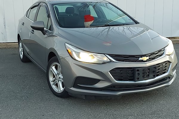 2017 Chevrolet Cruze LT | Cam | HtdSeat | Bluetooth | Aux | Cruise