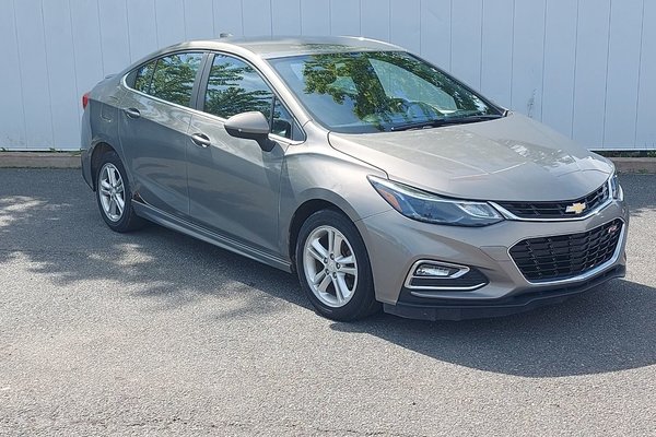 2017 Chevrolet Cruze LT | HtdSeats | Cam | USB | Bluetooth | XM Radio