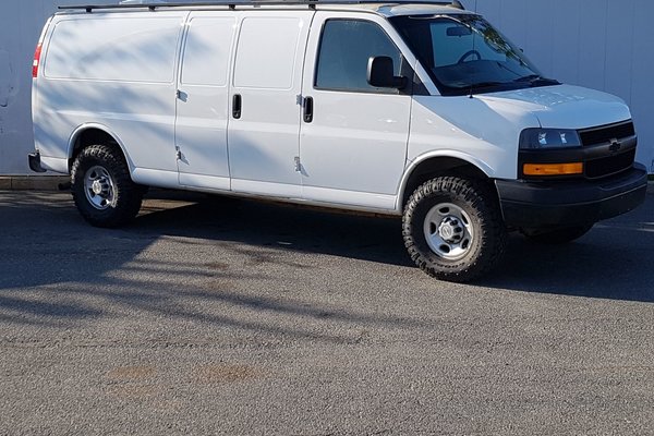 2018 Chevrolet Express 2500 Base | Extended | Cam | PwrWindows | AM/FM