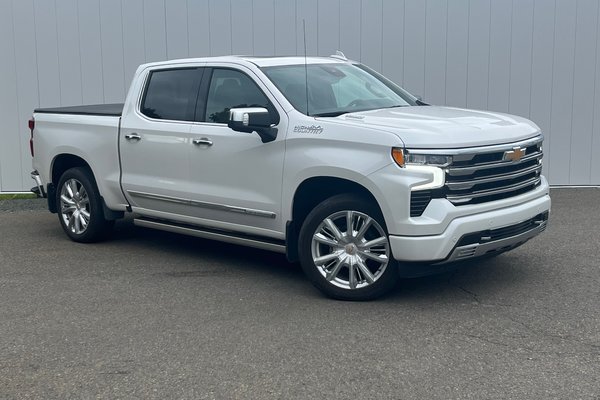 2024 Chevrolet Silverado 1500 High Country | Leather | Roof | Warranty to 2029