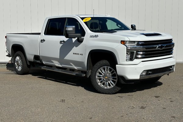 2022 Chevrolet Silverado 3500HD High Country | DIESEL | Leather | Warranty to 2027