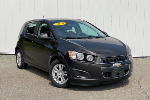 2016 Chevrolet Sonic LT | Cam | USB | HtdSeats | Cruise | TPMS