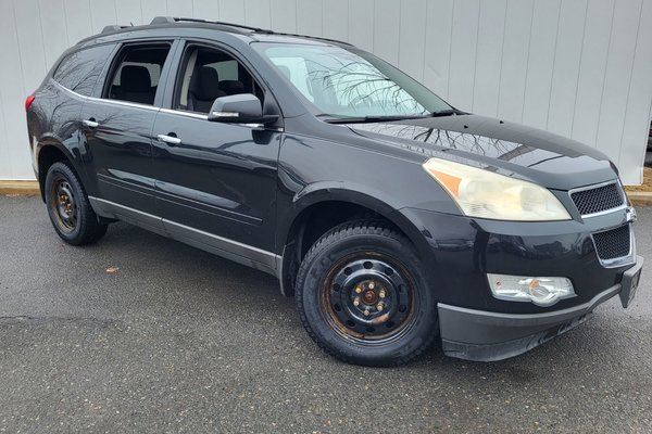 2011 Chevrolet Traverse 1LT | Cam | USB | HtdSeats | Bluetooth | Keyless