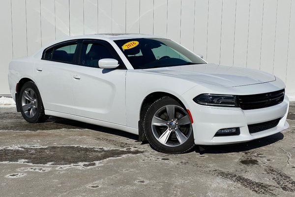 2016 Dodge Charger SXT | USB | HtdSeats | Bluetooth | Keyless