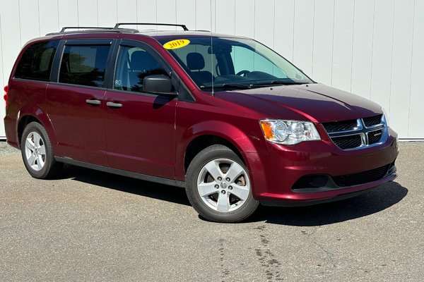 2019 Dodge Grand Caravan SE Plus | Cam | 7-Pass | USB | Bluetooth | Keyless