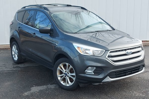 2017 Ford ESCAPE SE | Bluetooth | Cam | Cruise | CD | XM Radio