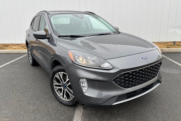 2022 Ford Escape SEL | Leather | Cam | USB | Warranty to 2027