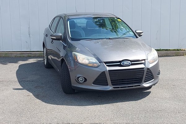 2012 Ford Focus Titanium | HtdSeats | Keyless | USB | XM Radio