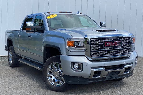 2019 GMC Sierra 2500HD DENALI | Diesel | SunRoof | Cam | HtdWheel