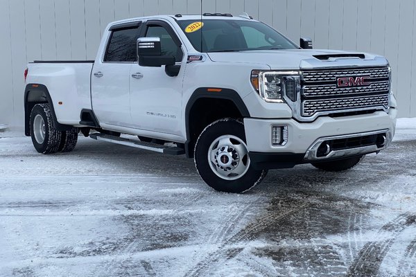 2022 GMC Sierra 3500HD Denali | DIESEL | Leather | Nav | Warranty to 2027