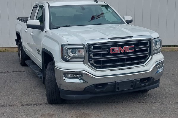 2017 GMC SIERRA K15 SLE | Cam | USB | Bluetooth | XM | Cruise