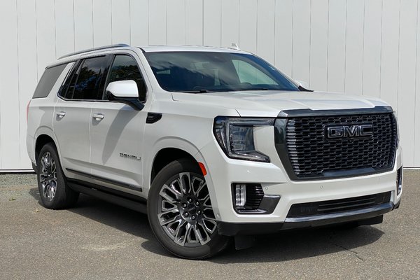 2023 GMC Yukon DENALI ULTIMATE | SunRoof | Cam | Warranty to 2028