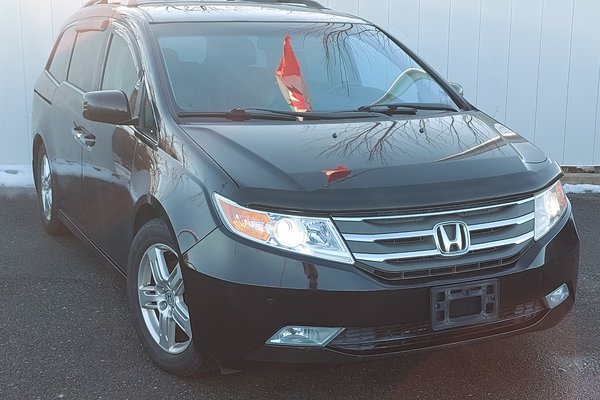 2012 Honda Odyssey Touring | Lthr | Nav | HtdSeat | Bluetooth | Aux