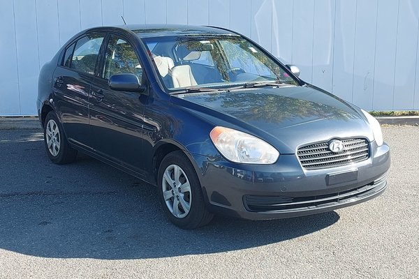 2010 Hyundai Accent GL | Cruise | CD | Aux | PwrWindows | PwrMirrors
