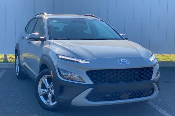 2023 Hyundai Kona PREFERRED | Cam | USB | Keyless | Warranty to 2028
