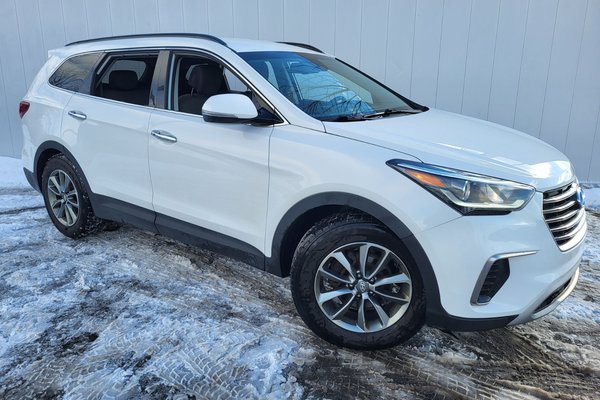 2019 Hyundai Santa Fe XL Preferred | 7-Pass | Cam | USB | HtdSeats | Cruise