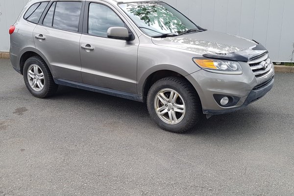 2012 Hyundai Santa Fe GL | USB | HtdSeats | Bluetooth | XM | Keyless
