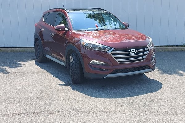 2017 Hyundai Tucson SE | Leather | Roof | Cam | USB | Htd. Wheel