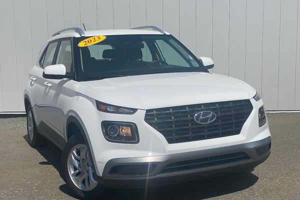 2023 Hyundai Venue Preferred | Cam | USB | HtdSeat | Warranty to 2028