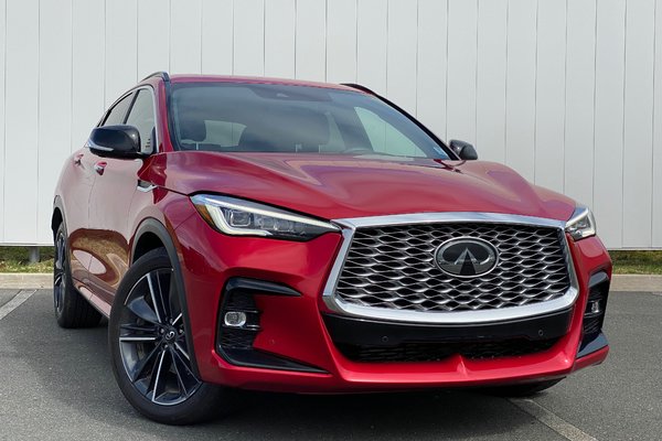 2022 Infiniti QX55 ESSENTIAL | Leather | Roof | Warranty to 2028