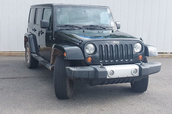 2013 Jeep Wrangler Unlimited Sahara | Hard Top | USB | A/C | Pwr Windows
