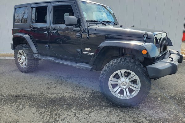 2014 Jeep Wrangler Unlimited Sahara | Bluetooth | AutoStart | TargaRoof