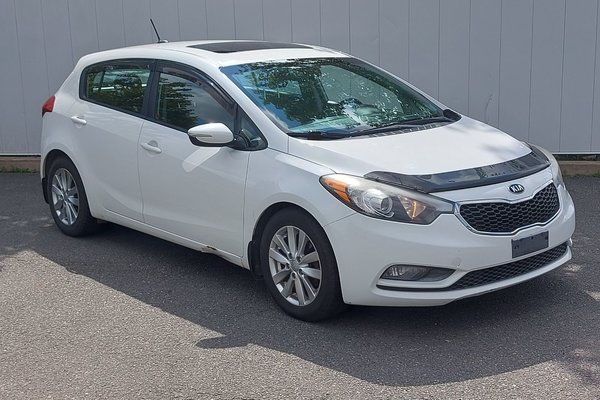 2016 Kia Forte 5-Door EX | HtdSeats | USB | Roof | Bluetooth