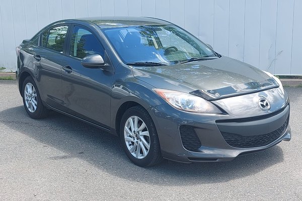 2013 Mazda Mazda3 GS-SKY | HtdSeats | Bluetooth | Aux | USB | CD