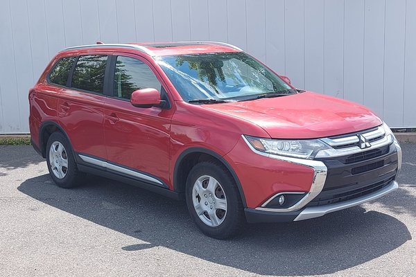 2017 Mitsubishi OUTLANDER ES | Backup Cam | Keyless Entry | USB