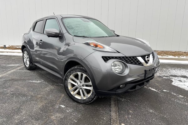 2016 Nissan Juke SL | Leather | SunRoof | USB | Bluetooth | Keyless