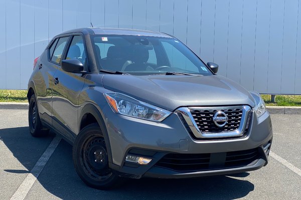 2020 Nissan Kicks S | Cam | USB | Bluetooth | Warranty to 2025