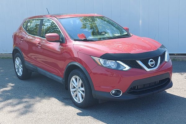 2017 Nissan Qashqai SV | HtdSeats | Cam | USB | Roof | XM