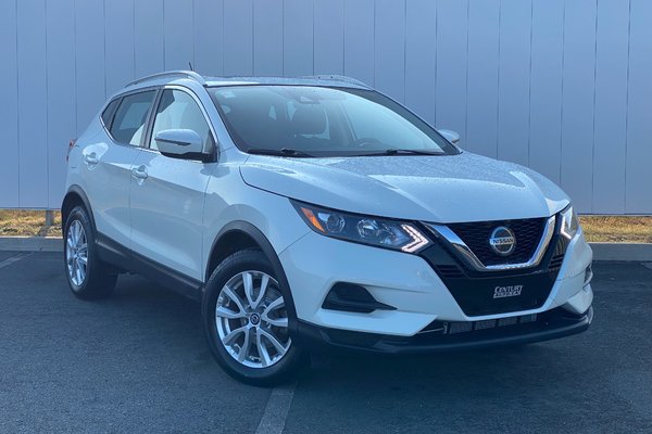 2022 Nissan Qashqai SV | SunRoof | Cam | HtdWheel | Warranty to 2027