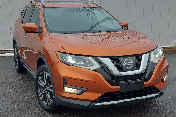 2017 Nissan Rogue SL | Cam | HtdSeat | Bluetooth | Lthr | USB