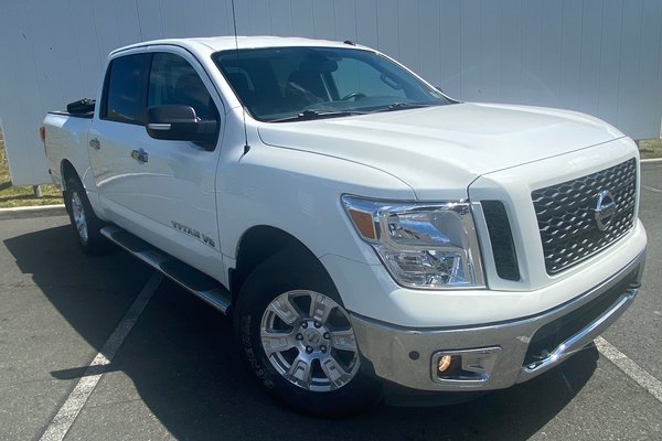 2019 Nissan Titan SV | Cam | USB | Bluetooth | Keyless | Cruise