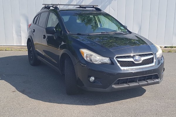 2015 Subaru XV Crosstrek 2.0i | Cam | USB | Bluetooth | Rails