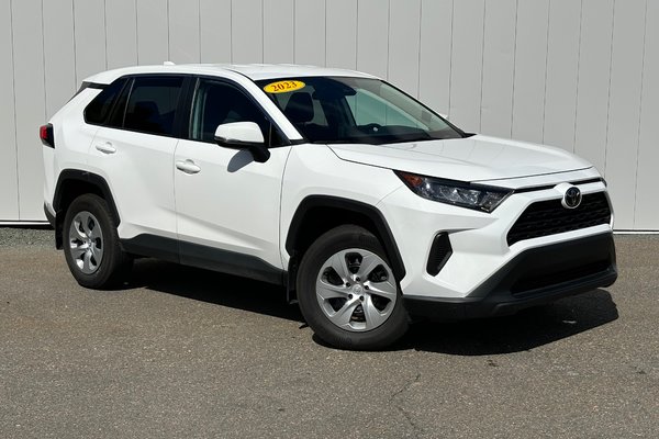 2023 Toyota RAV4 LE | Cam | USB | HtdSeats | Warranty to 2027