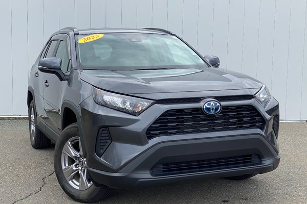 2023 Toyota RAV4 HYBRID LE | Cam | USB | Cruise | Warranty to 2028