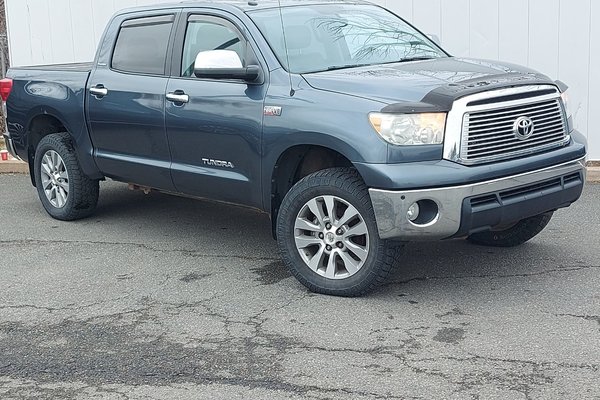 2010 Toyota Tundra Platinum | Leather | HtdSeats | Cam | USB | Cruise