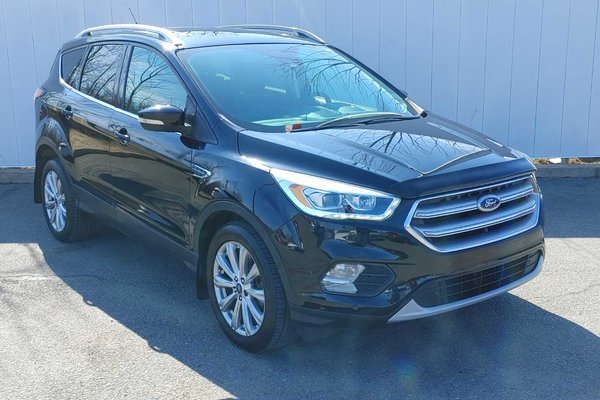 2017 Ford Escape Titanium | Leather | Panoramic Roof | Rails | XM
