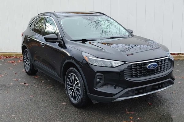 2024 Ford Escape PLUG IN HYBRID | Cam | USB | Warranty to 2032