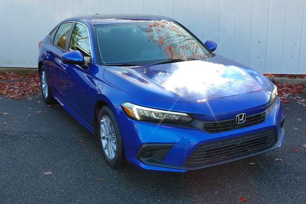 2022 Honda Civic Sedan EX | Roof | Cam | USB | Warranty to 2026