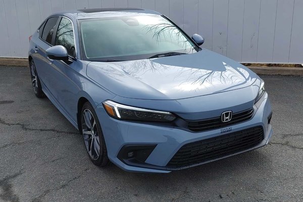 2022 Honda Civic Touring | Leather | Roof | Cam | Warranty to 2026