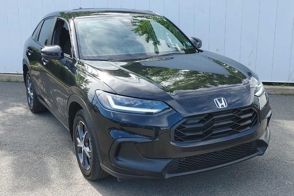 2023 Honda HR-V Sport | Roof | Cam | HtdSeats | Warranty to 2028