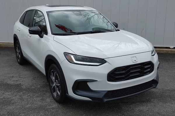 2024 Honda HR-V Sport-B | Roof | Cam | HtdSeats | Warranty to 2028