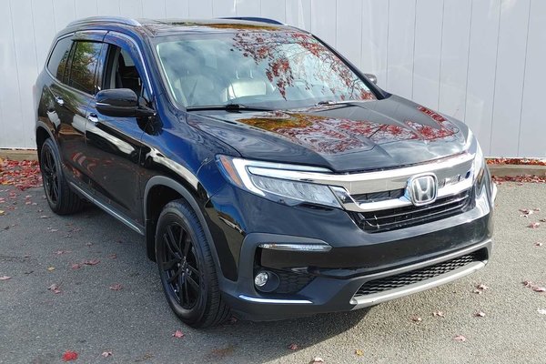 2020 Honda Pilot Touring | Leather | Roof | Cam | Warranty to 2027