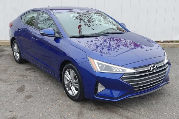 2020 Hyundai Elantra Preferred | Sunroof | Cam | USB | HtdSeats