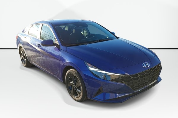 2023 Hyundai Elantra Preferred | Cam | USB | Warranty to 2028