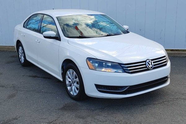 2013 Volkswagen Passat Trendline | HtdSeat | Bluetooth | Keyless | Cruise