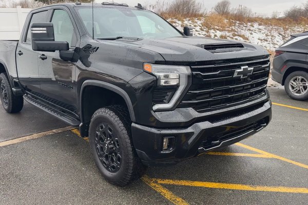 2024 Chevrolet Silverado 2500HD LT | Diesel | Lthr | Roof | Warranty to 2029